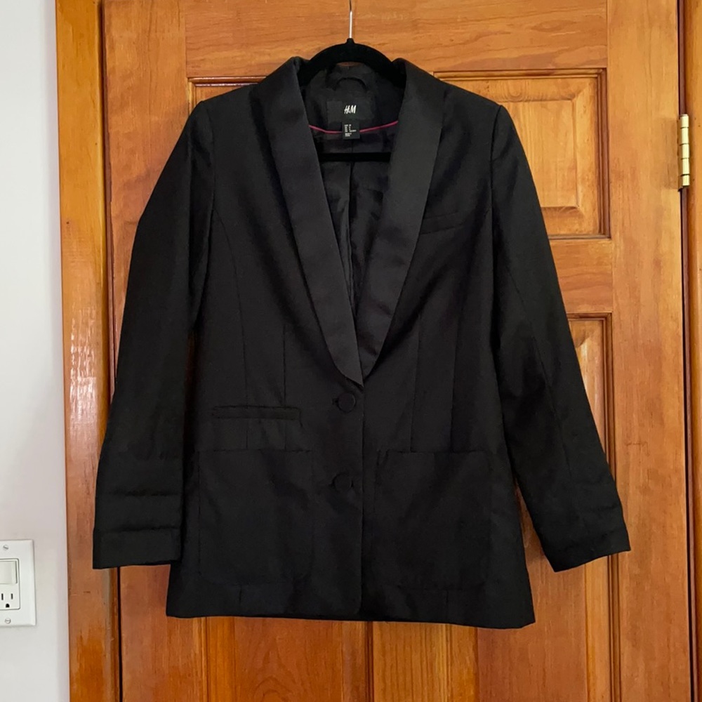 H&M Tuxedo Blazer